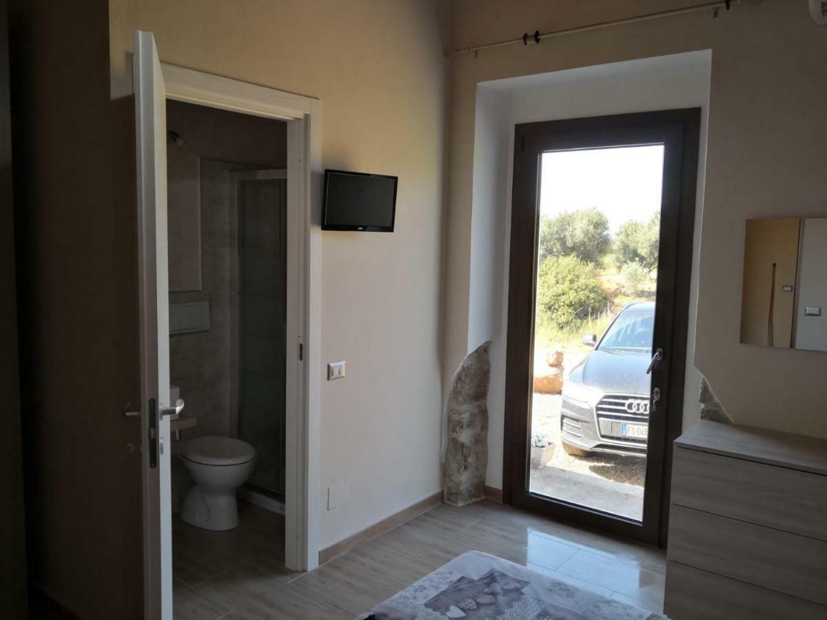 B&B Gli Ulivi SantʼAnna Arresi Exterior foto
